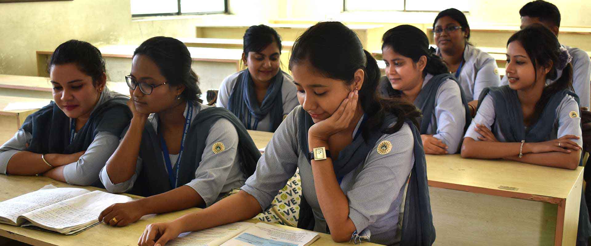RAJESWAR MAHADEV DEGREE COLLEGE, AARAJI BUDHAILA, PANDEY KA PURA, AMRUPUR, GHAZIPUR
