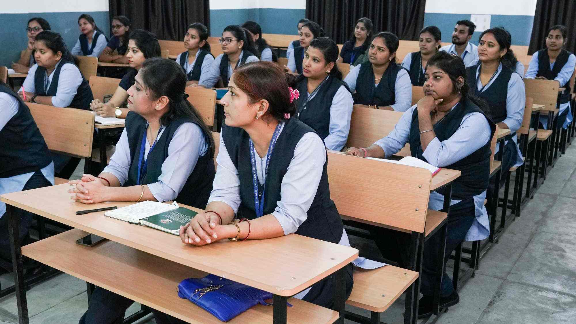 RAJESWAR MAHADEV DEGREE COLLEGE, AARAJI BUDHAILA, PANDEY KA PURA, AMRUPUR, GHAZIPUR